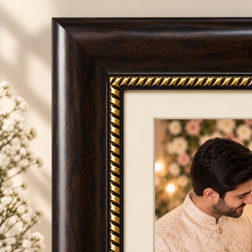 Royal Frame